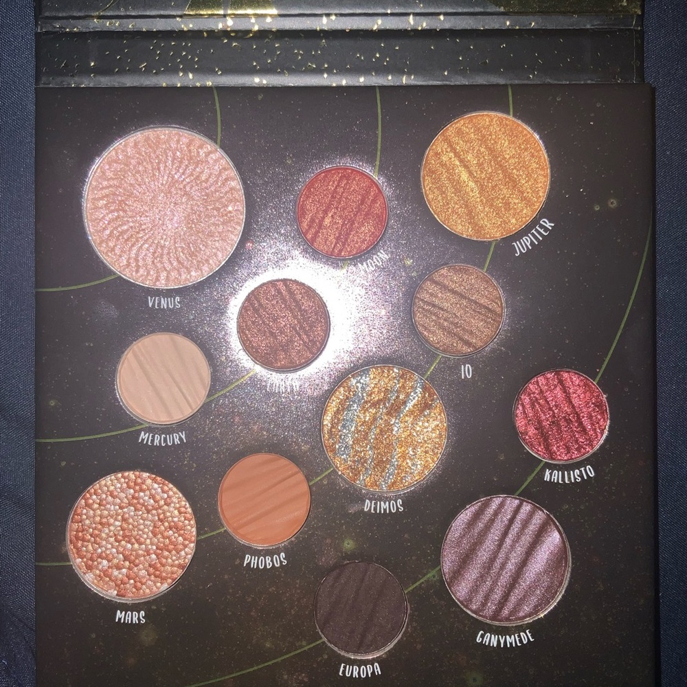 Dito limited edition shadow palette